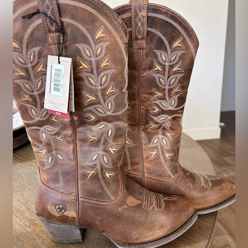 Ariat Boots 8C